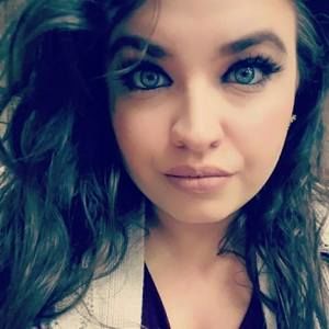 Meet your Posher, Tabitha